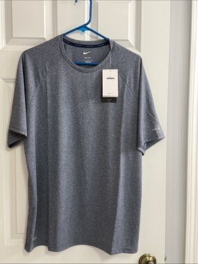 Nike Men’s Heather Blue Short-Sleeve Dri-FIT Tee UPF 40 + NWT